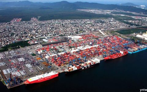 巴西桑托斯港待装运食糖船只排队时间高达45天