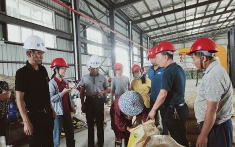 国家糖料产业技术体系专家深入临沧市开展蔗糖产业调研