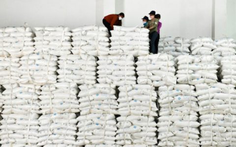 第一财经：中国食糖自给率70%背后：国产糖竞争力不足 糖价倒挂