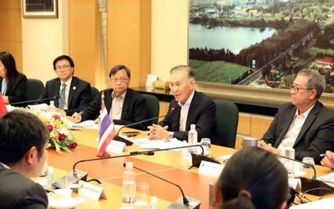 “中国-泰国糖业现代工匠学院”项目推进会在泰国两仪集团召开