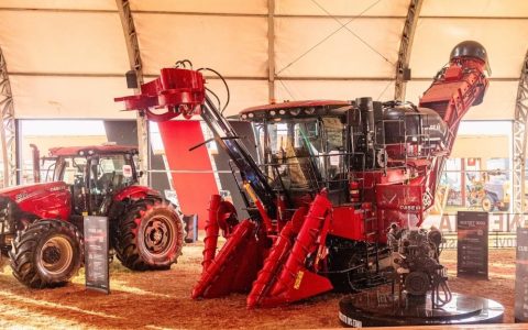 国外先进机械设备介绍：Austoft 9000甘蔗收割机