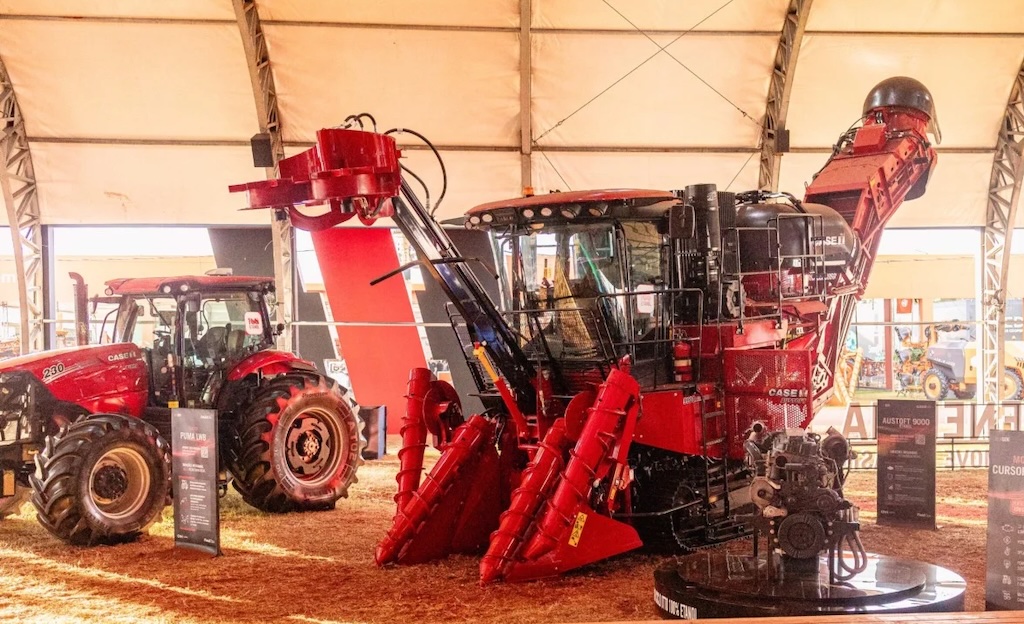 国外先进甘蔗机械设备介绍：100%甲烷动力拖拉机T6.180 Methane Power